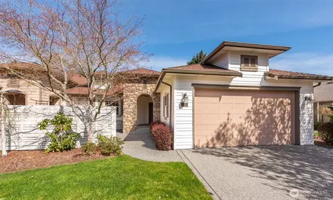 71 Mount Baker Dr, Sequim, WA 98382