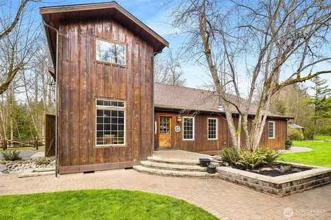 19529 17th Dr NE, Arlington, WA 98223