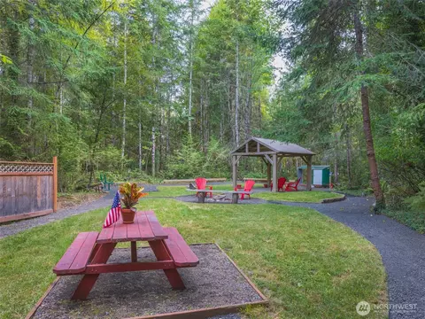 5441 E Grapeview Loop Rd, Allyn, WA 98524 photo 7