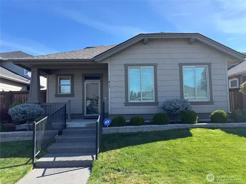 611 SE Whimbrel Loop, College Place, WA 99324