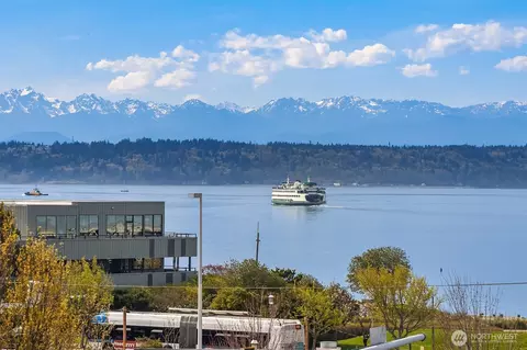 111 Main St #203, Edmonds, WA 98020