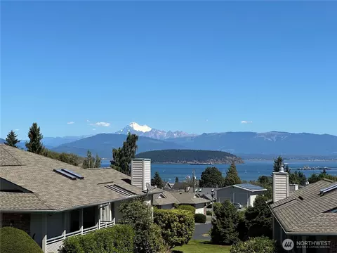 1919 Creekside Pl, Anacortes, WA 98221