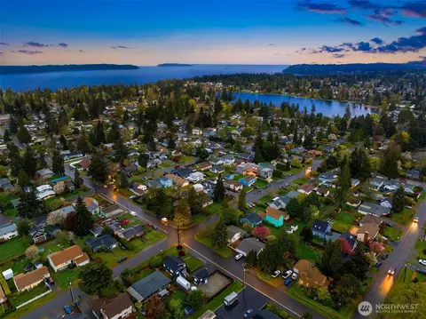 16202 11th Ave SW, Burien, WA 98166