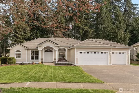 4202 Campus Green Loop NE, Lacey, WA 98516