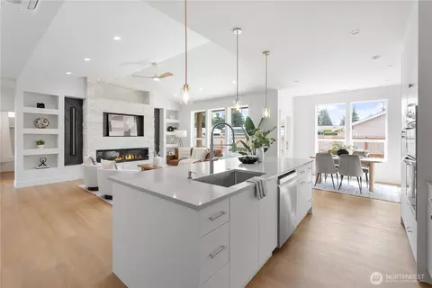 Kitchen - 130 Sable Dr, Everson, WA 98247 photo 5 of 5