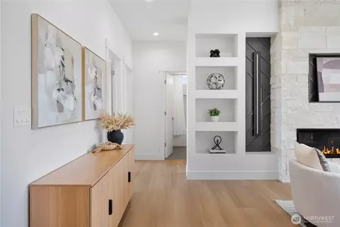 Entry Way - 130 Sable Dr, Everson, WA 98247 photo 1 of 1
