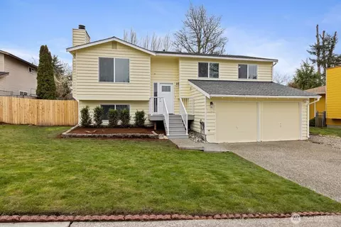 3207 SE 19th Ct, Renton, WA 98058