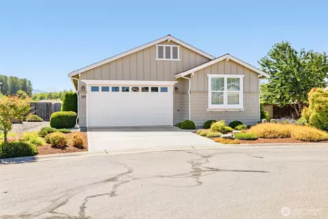 173 W Lobelia Dr, Sequim, WA 98382