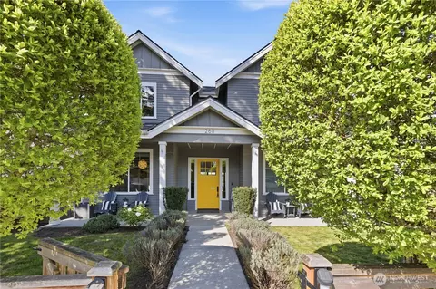 260 NE Alder St, Issaquah, WA 98027