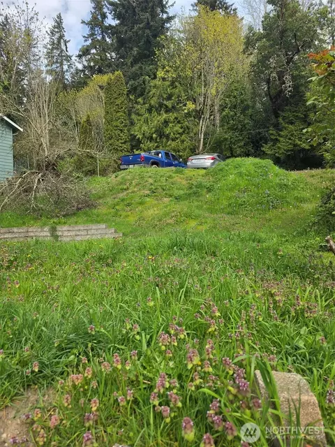 235 S Hartford Ave, Bremerton, WA 98311