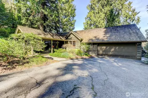 7802 NE 170th St, Kenmore, WA 98028