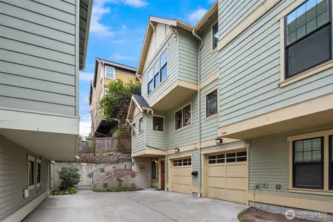 Exterior - 1406 N 38th St, Seattle, WA 98103 photo 7 of 7