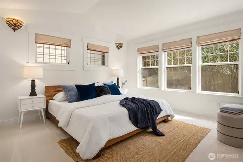 Bedroom - 1406 N 38th St, Seattle, WA 98103 photo 1 of 3