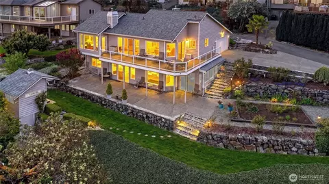 269 Burke Dr, Camano Island, WA 98282