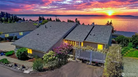 269 Burke Dr, Camano Island, WA 98282