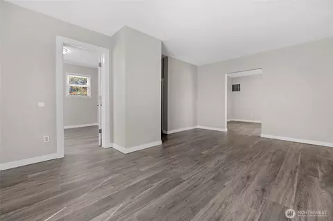 Living - 1925 Lombard, Everett, WA 98201 photo 2 of 7