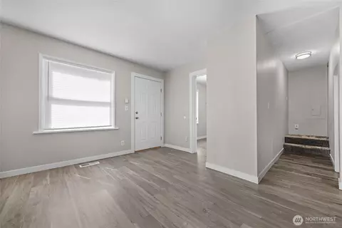 Living - 1925 Lombard, Everett, WA 98201 photo 3 of 7