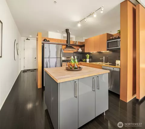 Kitchen - 1111 E Pike St #403, Seattle, WA 98122 photo 1 of 1