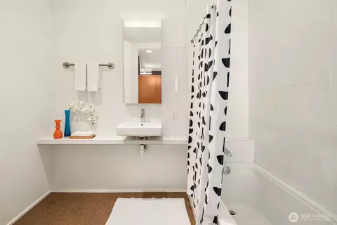 Bath - 1111 E Pike St #403, Seattle, WA 98122 photo 1 of 1