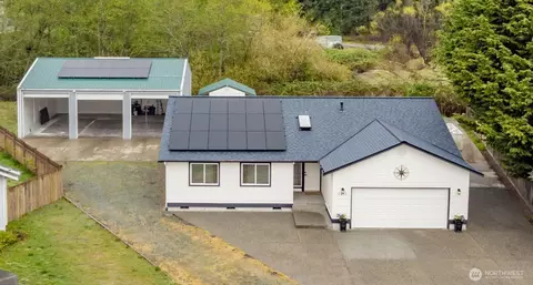 1211 Lotus Ln, Freeland, WA 98249
