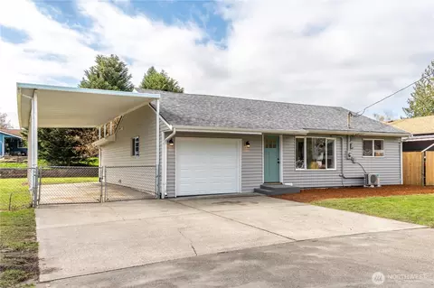 1005 Emerald St, Milton, WA 98354