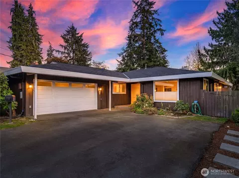 117 NW 130th St, Seattle, WA 98133