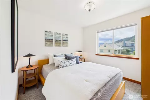 Bedroom - 451 Beach Dr, Sequim, WA 98382 photo 2 of 2