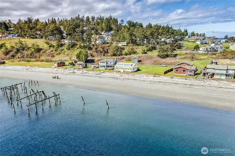 View/Area - 451 Beach Dr, Sequim, WA 98382 photo 3 of 10