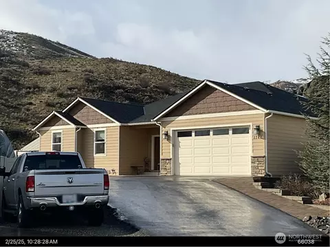 1742 Skeena Ct, Wenatchee, WA 98801