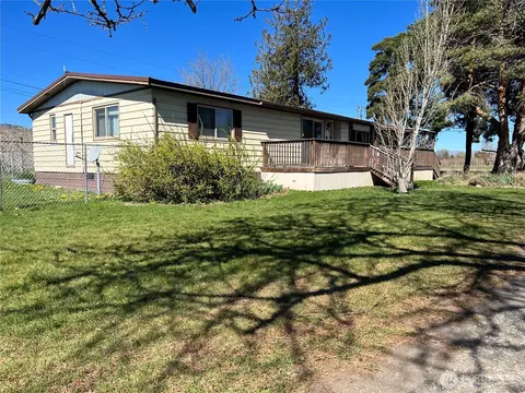 59 Hendrick Loop Rd, Omak, WA 98841