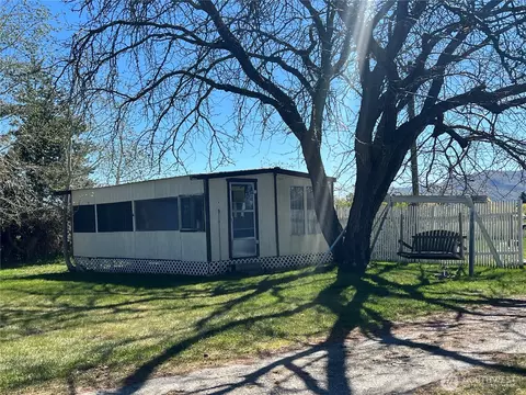 59 Hendrick Loop Rd, Omak, WA 98841 photo 3