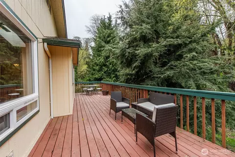 Exterior - 315 Dungeness Mdws, Sequim, WA 98382 photo 5 of 14