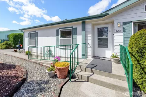 645 N 7th, Sequim, WA 98382 photo 3