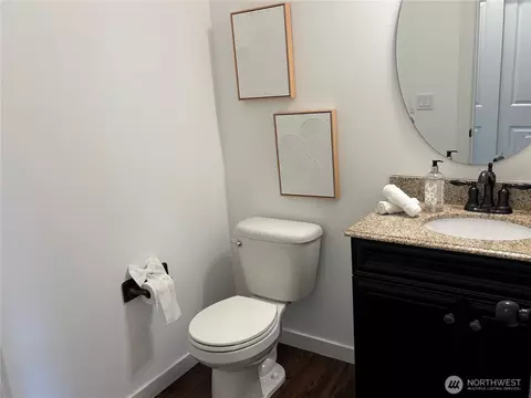 Bath - 11401 58th Ave SE, Everett, WA 98208 photo 1 of 6