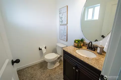 Bath - 11401 58th Ave SE, Everett, WA 98208 photo 5 of 6
