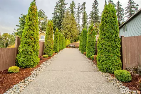Exterior - 11401 58th Ave SE, Everett, WA 98208 photo 5 of 5