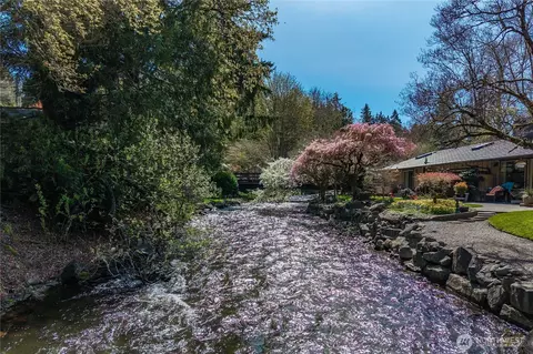 7055 81st St SW, Lakewood, WA 98499