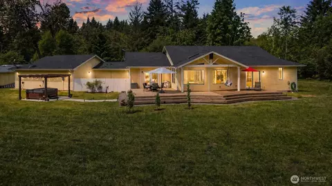 1327 196th Ave NW, Lakebay, WA 98349