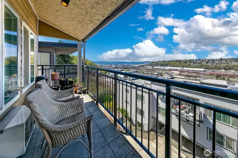 1965 12th Ave W #401, Seattle, WA 98119