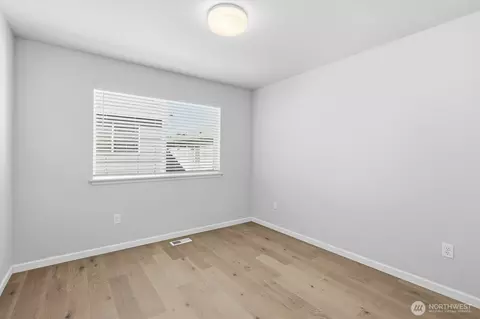 Bedroom - 4211 208th Pl SE, Bothell, WA 98021 photo 3 of 4