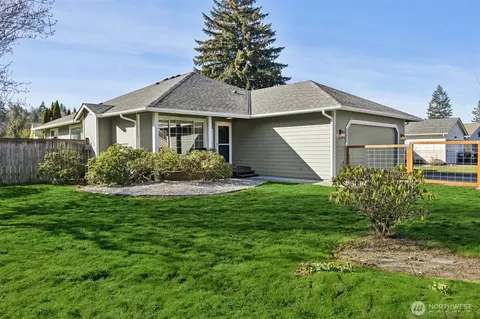 15633 Parkview Dr SE, Yelm, WA 98597