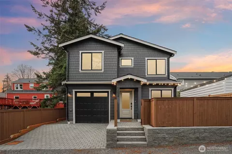 2644 34th Ave W, Seattle, WA 98199