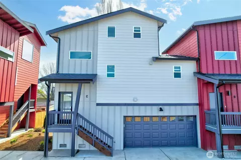 27523 102nd Ave NW #C, Stanwood, WA 98292