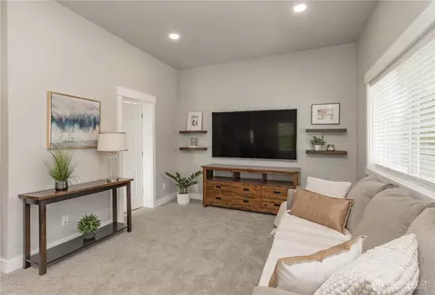 Entry Way - 404 Factory St SE, Orting, WA 98360 photo 3 of 5