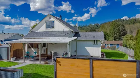 Exterior - 404 Factory St SE, Orting, WA 98360 photo 6 of 10