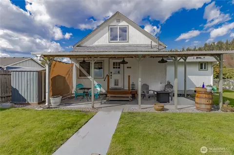 Exterior - 404 Factory St SE, Orting, WA 98360 photo 5 of 10