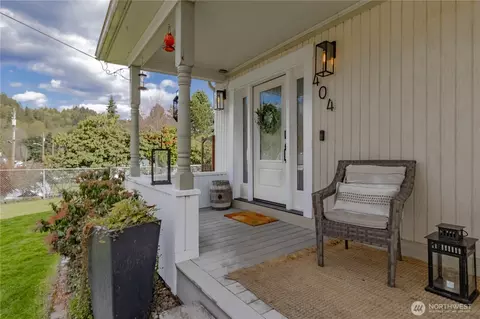 Exterior - 404 Factory St SE, Orting, WA 98360 photo 2 of 10
