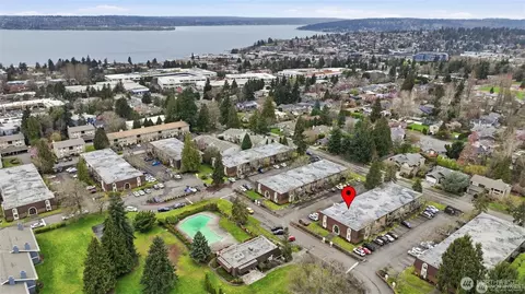 11112 NE 68th St #328, Kirkland, WA 98033