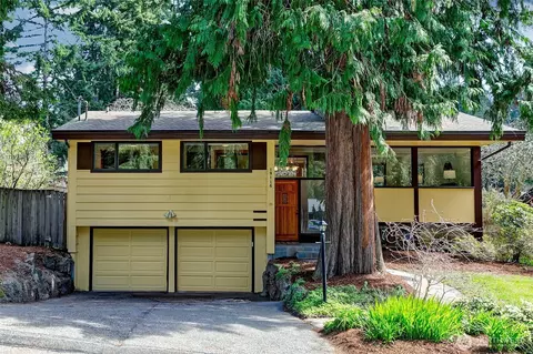 19116 17th Ave NW, Shoreline, WA 98177