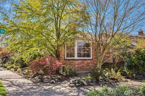 1821 N 47th St, Seattle, WA 98103